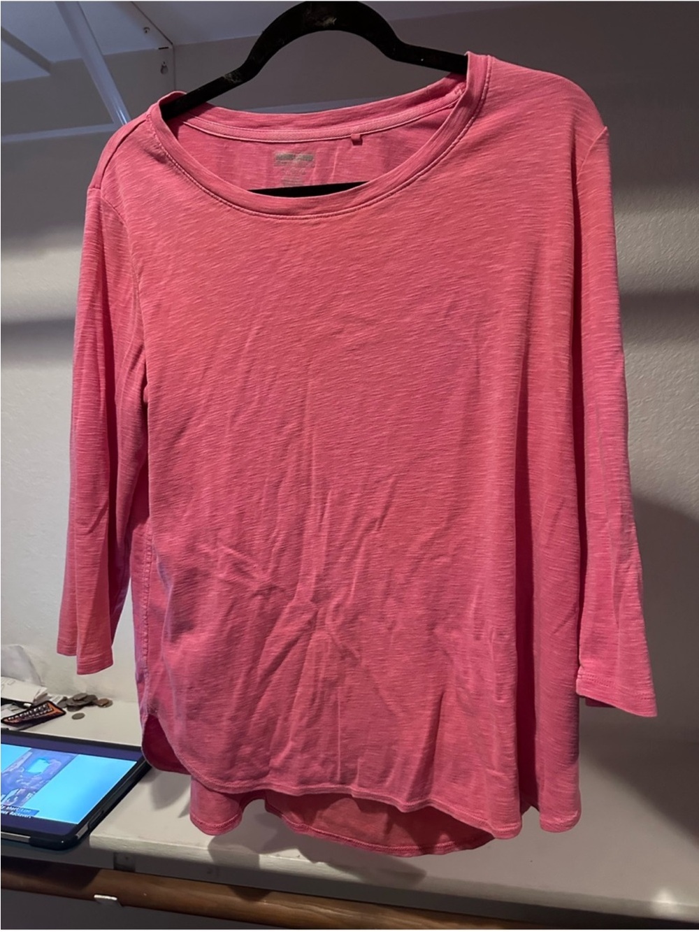 Women's Pink Long-Sleeve Crewneck Top